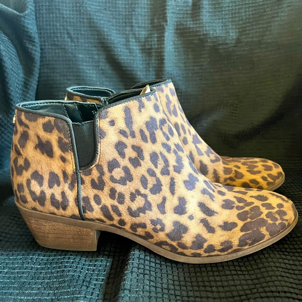 Circus by Sam Edelman  Leopard low boot Size 7.5